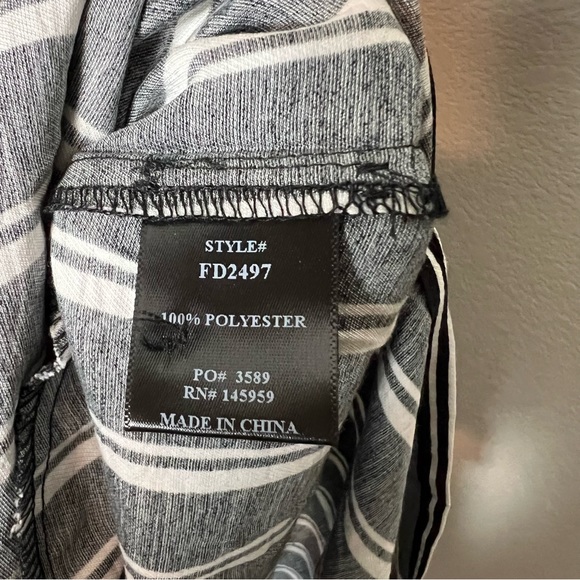 NWT Dress Forum striped short sleeve button-up dress - Picture 6 of 7